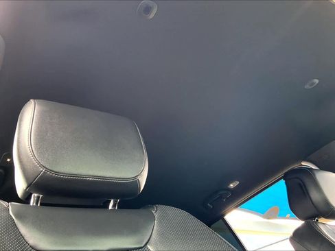 Used 2023 Jeep Wagoneer L 4WD image 13