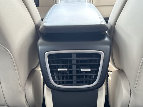 Used 2019 Lincoln Nautilus Select w/ Cargo Utility Package FWD image 17