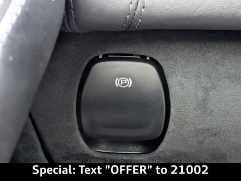 Used 2020 McLaren 600LT Spider image 30