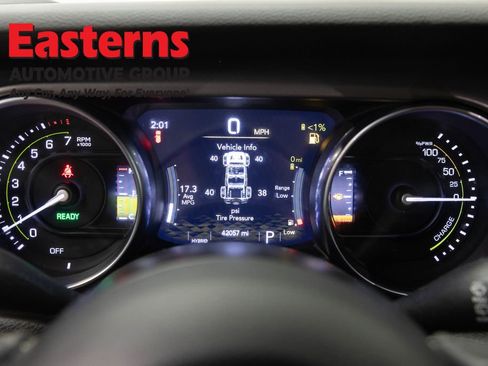 Used 2023 Jeep Wrangler Unlimited w/ Cold Weather Group AWD/4WD image 18