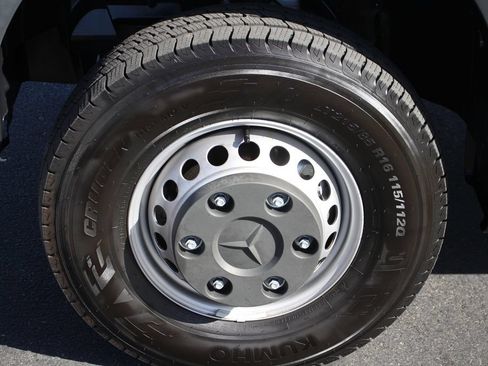 Used 2023 Mercedes-Benz Sprinter 3500 w/ Acoustic Package image 13