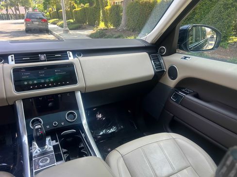 Used 2020 Land Rover Range Rover Sport HSE AWD/4WD image 19