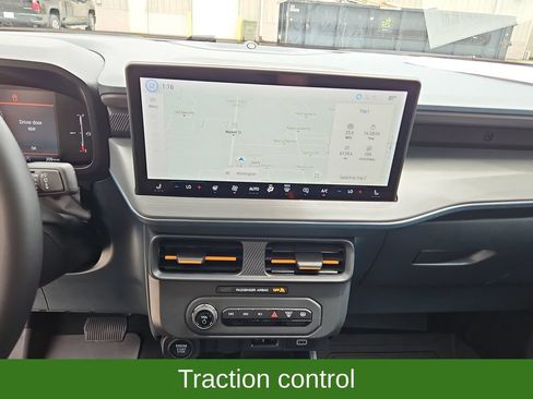 Used 2025 Ford Maverick Tremor AWD/4WD image 16