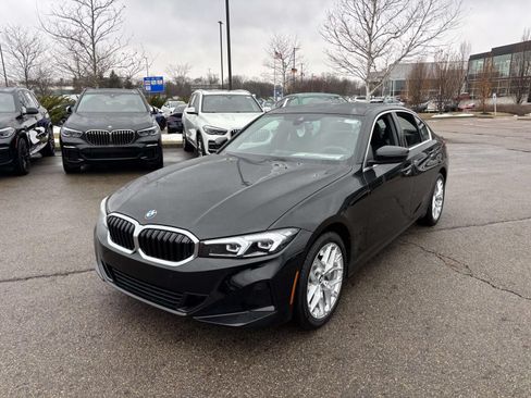 Used 2026 BMW 330i xDrive Sedan w/ Convenience Package AWD/4WD image 3