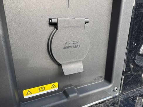 Used 2025 Ford F150 Lariat w/ Equipment Group 502A High AWD/4WD image 9