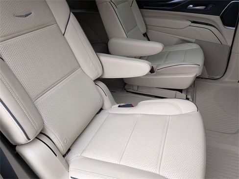 Certified 2024 Cadillac Escalade Premium Luxury w/ LPO, Floor Liner Package image 25