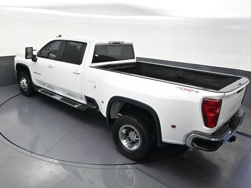 Used 2024 Chevrolet Silverado 3500 LT w/ Convenience Package AWD/4WD image 17