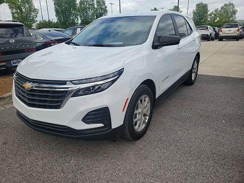 Used 2022 Chevrolet Equinox LS w/ LS Convenience Package image 1