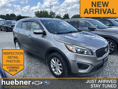 Used 2017 Kia Sorento FWD w/ LX Convenience Package image 1