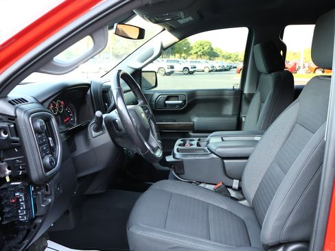 Used 2021 Chevrolet Silverado 1500 LT w/ Bed Protection Package image 10