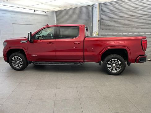 Used 2024 GMC Sierra 1500 AT4 w/ Technology Package AWD/4WD image 11