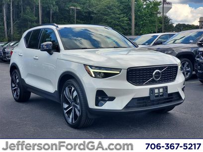 Used 2023 Volvo XC40 B5 Plus w/ Protection Package Premier