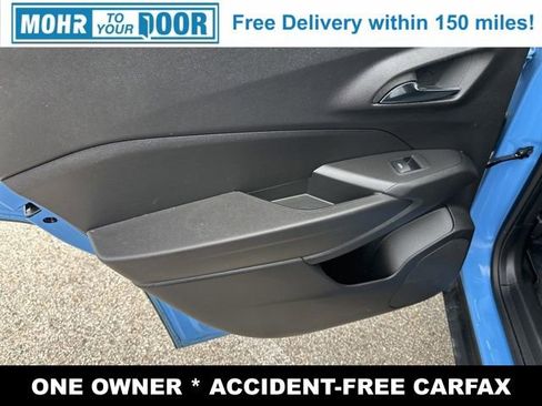 Used 2024 Chevrolet Trax RS w/ Sunroof Package image 29