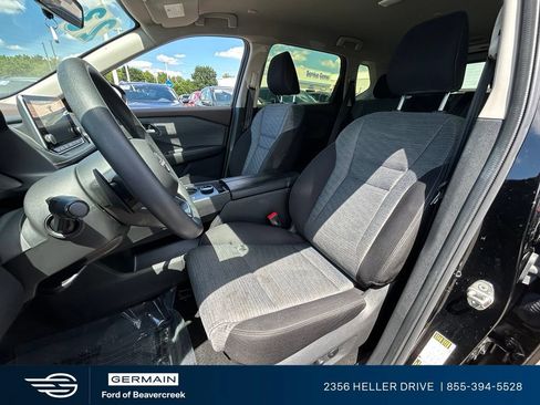 Used 2023 Nissan Rogue SV AWD/4WD image 15