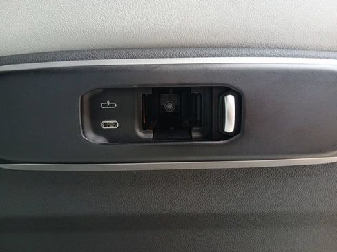Used 2025 BMW X5 sDrive40i w/ Climate Comfort Package RWD image 14
