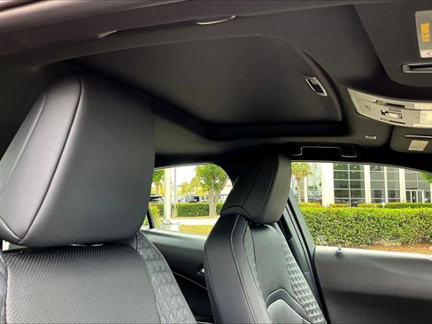 Used 2020 Lexus UX 200 w/ Premium Package FWD image 14