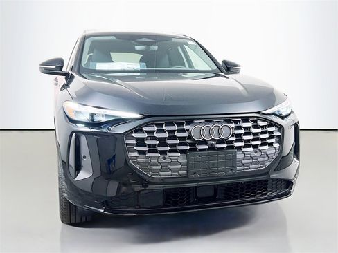 New 2025 Audi Q5 Premium Plus image 2