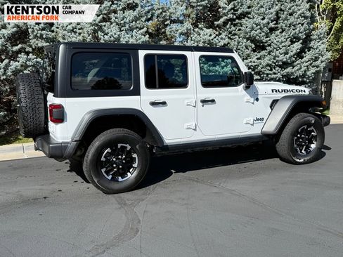 Used 2024 Jeep Wrangler Unlimited Rubicon 4xe image 9
