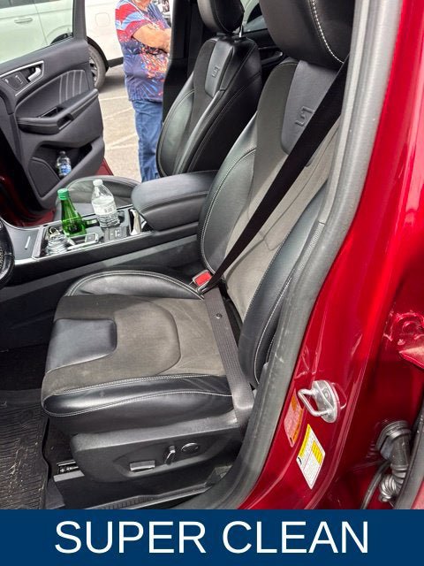 Used 2019 Ford Edge ST w/ Equipment Group 401A AWD/4WD image 14