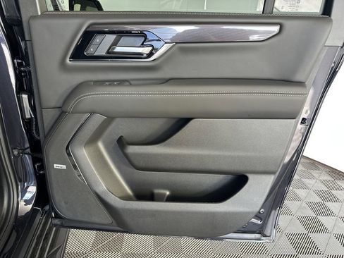 New 2026 GMC Yukon XL Elevation image 34