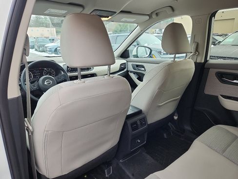 Used 2023 Nissan Rogue SV AWD/4WD image 23