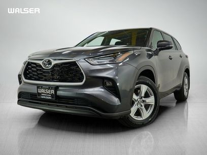 Used 2024 Toyota Highlander LE