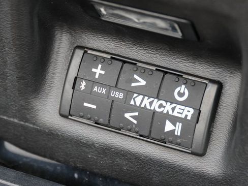 Used 2024 GMC Sierra 3500 Denali Ultimate image 13