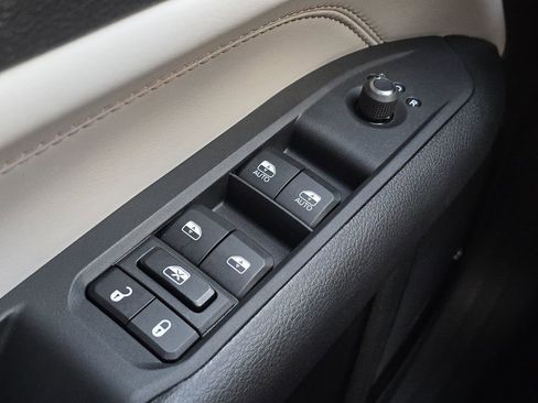 New 2026 Jeep Compass Limited AWD/4WD image 16