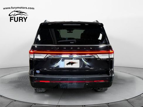 Used 2024 Lincoln Navigator L Reserve w/ Equipment Group 201A AWD/4WD image 5