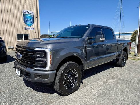 Used 2026 Ford F350 Platinum w/ FX4 Off-Road Package AWD/4WD image 1
