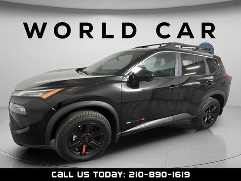 Used 2025 Nissan Rogue SV AWD/4WD image 7