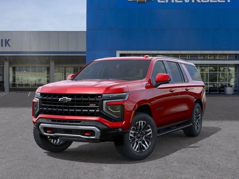 New 2026 Chevrolet Suburban Z71 w/ Comfort Package AWD/4WD image 6