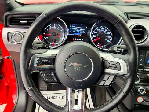 Used 2017 Ford Mustang Coupe image 13