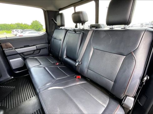 Used 2024 Ford F250 Lariat w/ Lariat Ultimate Package AWD/4WD image 19