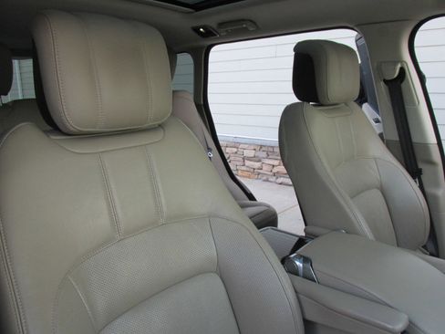 Used 2017 Mercedes-Benz GLS 550 4MATIC image 38