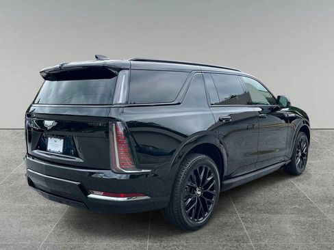 New 2026 Cadillac Escalade IQL Sport 2 w/ LPO, ONYX Package AWD/4WD image 5