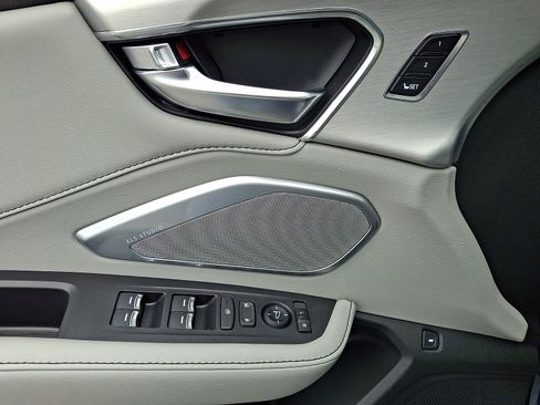 Certified 2023 Acura RDX AWD w/ Technology Package image 12