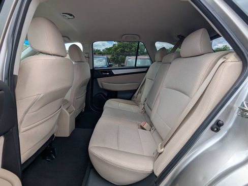 Used 2017 Subaru Outback 2.5i Premium AWD/4WD image 13