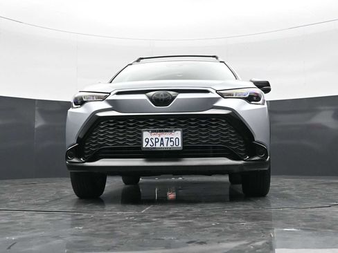 Used 2025 Toyota Corolla Cross AWD Hybrid w/ Moonroof Package image 25