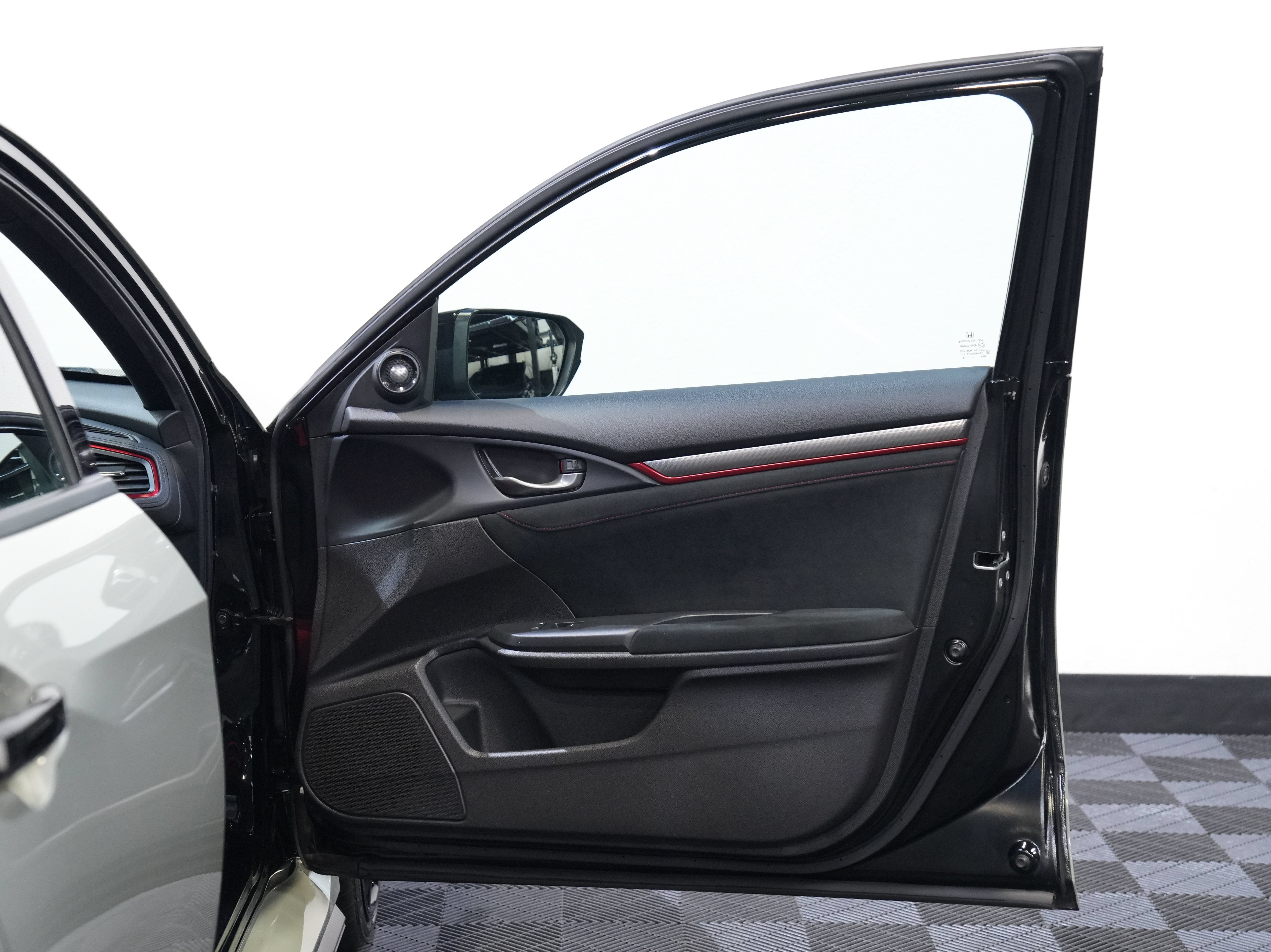 Used 2018 Honda Civic Type R image 21