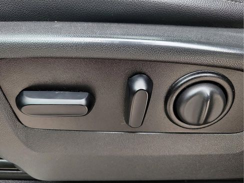 Used 2021 Chevrolet Silverado 1500 LT Trail Boss w/ Convenience Package II image 15