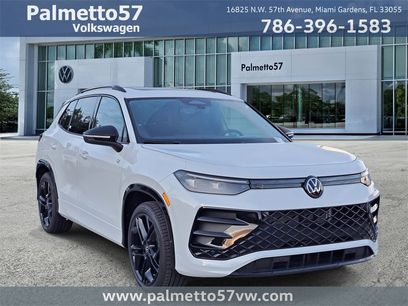 New 2025 Volkswagen Tiguan SE R-Line