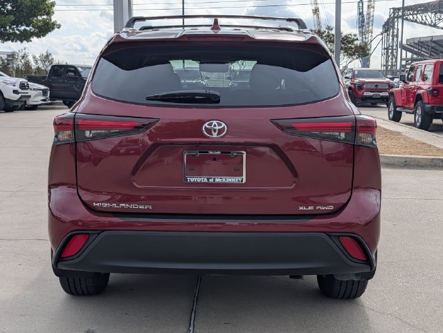 Certified 2026 Toyota Highlander XLE AWD/4WD image 7