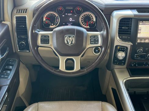 Used 2017 RAM 1500 Laramie w/ Convenience Group AWD/4WD image 16