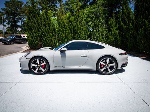 Used 2024 Porsche 911 Carrera S RWD image 7