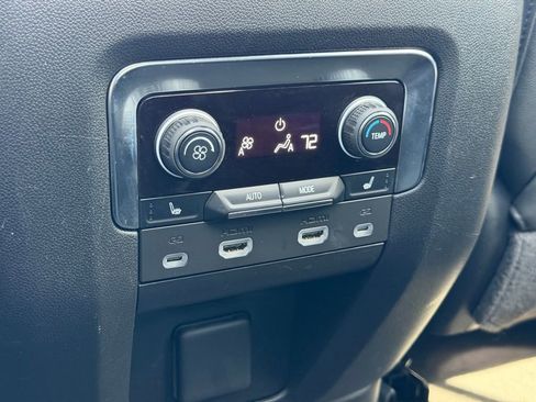 Used 2024 Chevrolet Tahoe High Country image 28