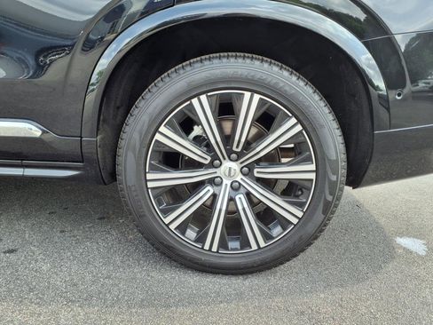 Certified 2025 Volvo XC90 B5 Plus image 23