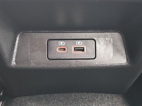Used 2025 Nissan Altima 2.5 SV FWD image 13
