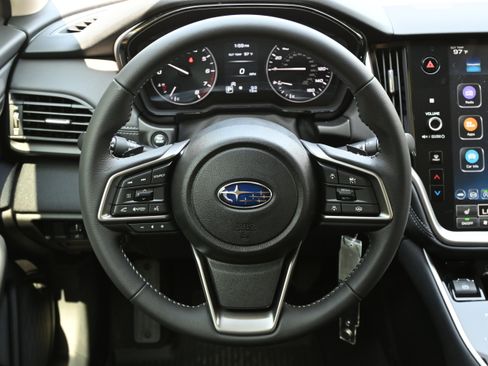 Certified 2025 Subaru Outback Premium w/ Popular Package #1A AWD/4WD image 17