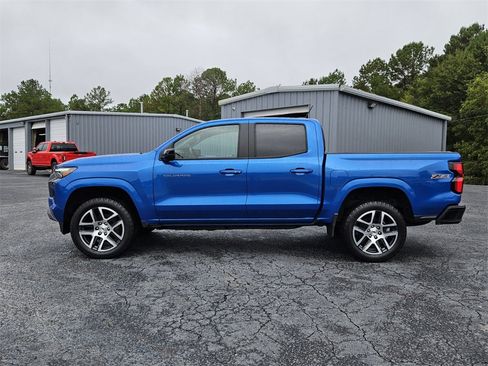 Used 2024 Chevrolet Colorado Z71 w/ Advanced Trailering Package image 4